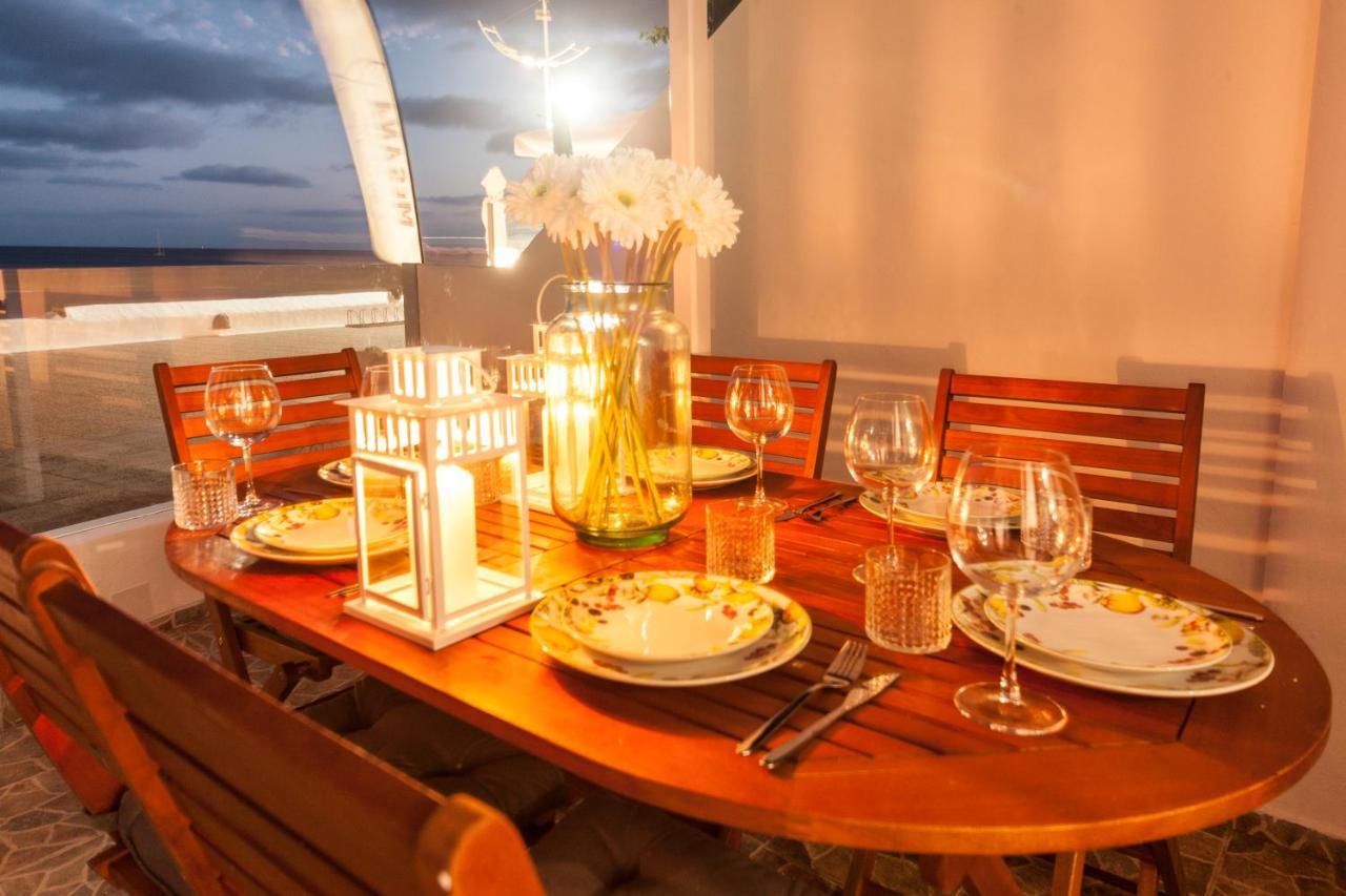 Luxury Suite Sea Front II Playa Honda  Extérieur photo